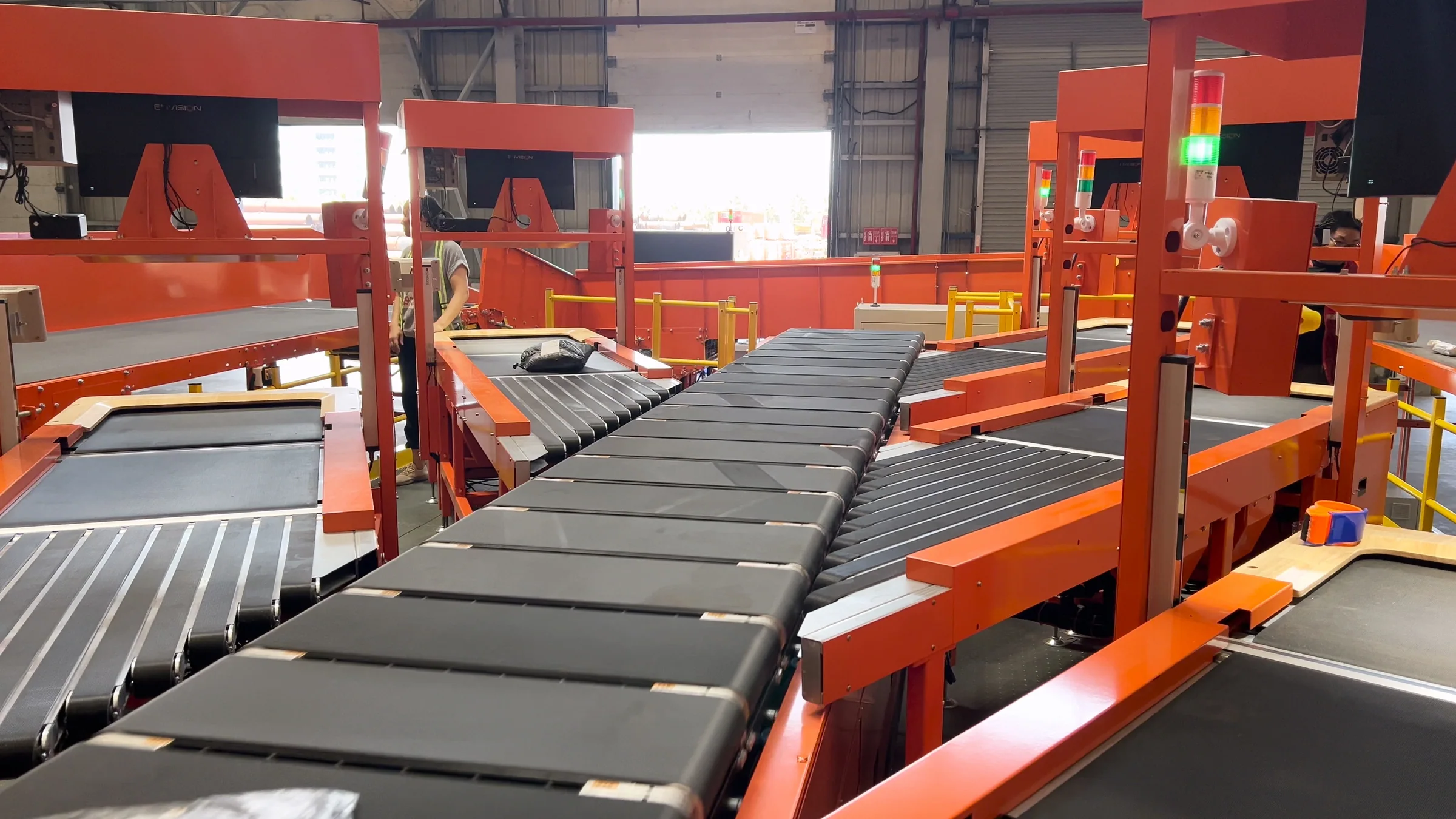 Inside the cross-belt sorting system